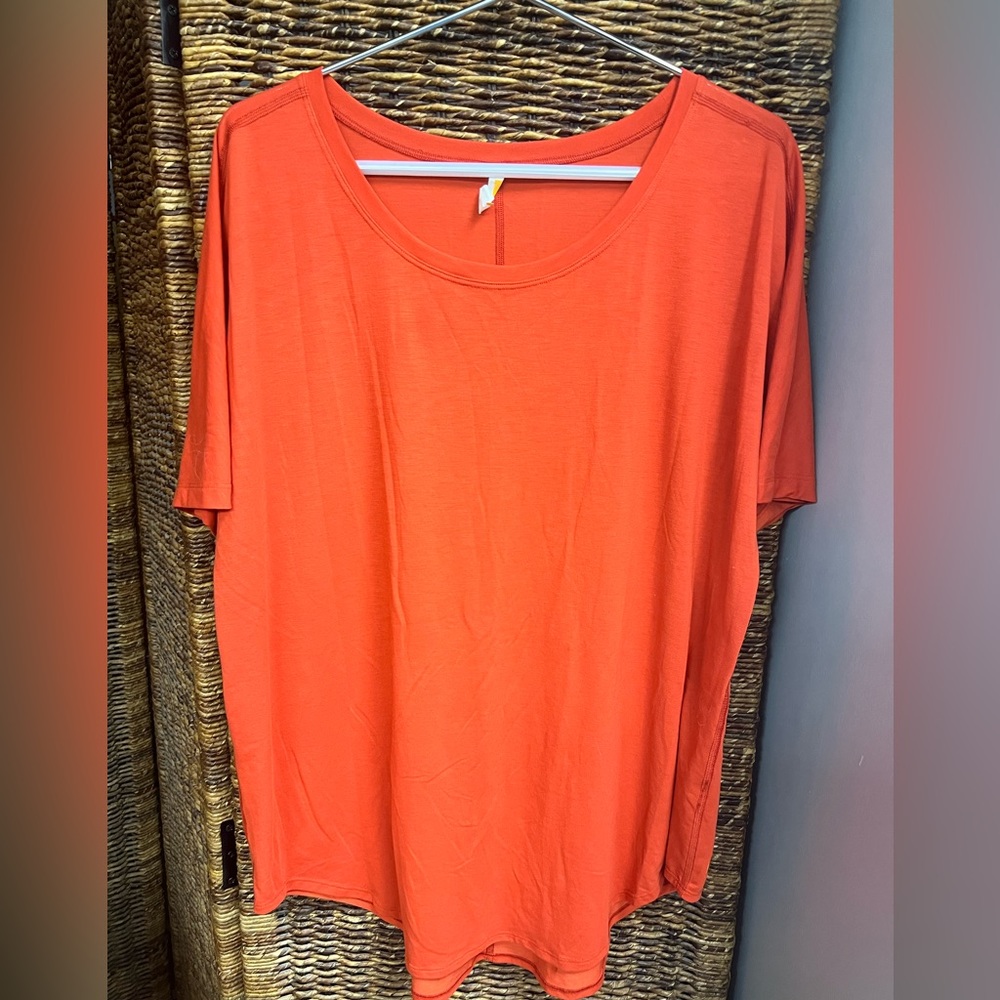 Lucy.com, Orange sport shirt, Size:‎ XLarge, Pre-Owned